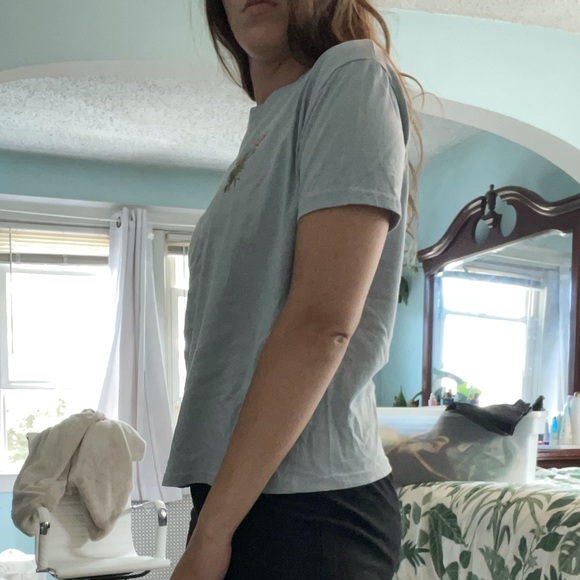 Tee Shirt with Flower Detail - Picture 2 of 5